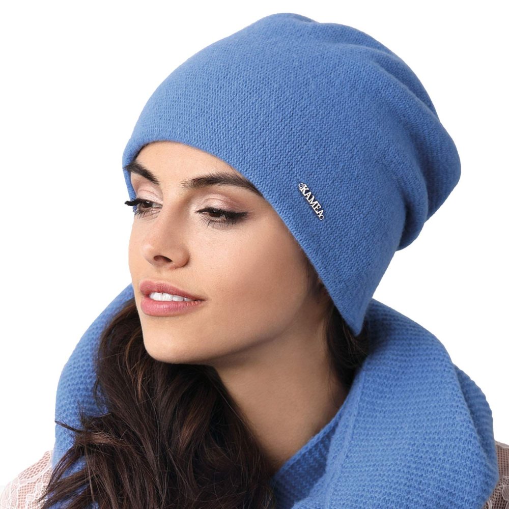 Спортивные шапки женские