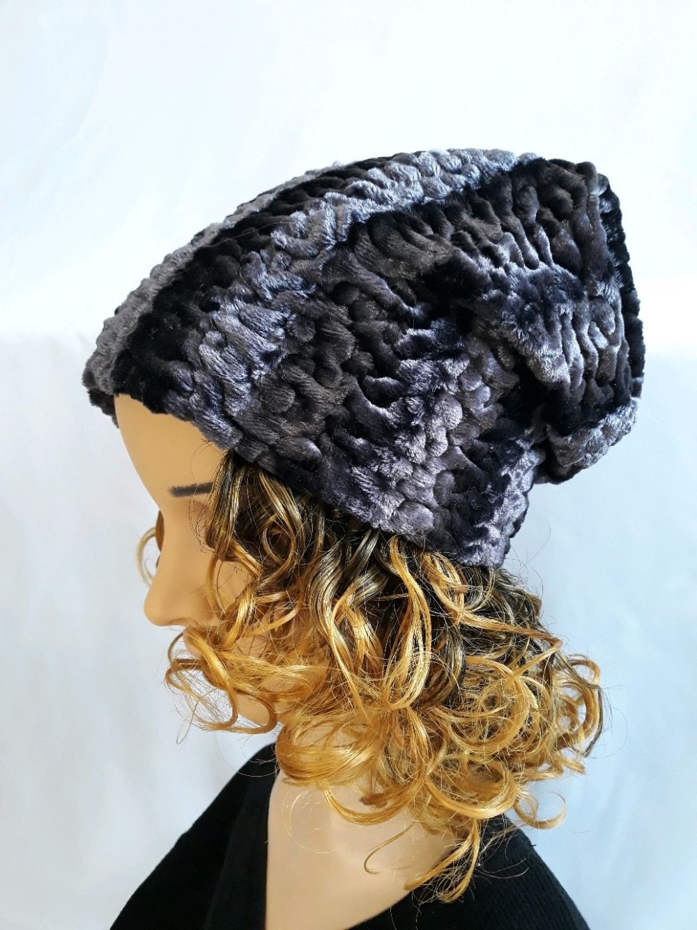 Муфта из каракуля