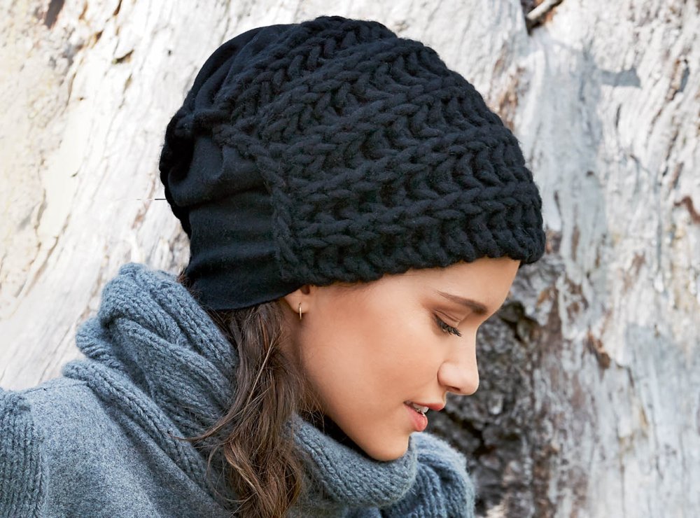 Шапка бини с поперечными косами