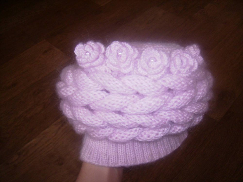 Необычные шапки спицами