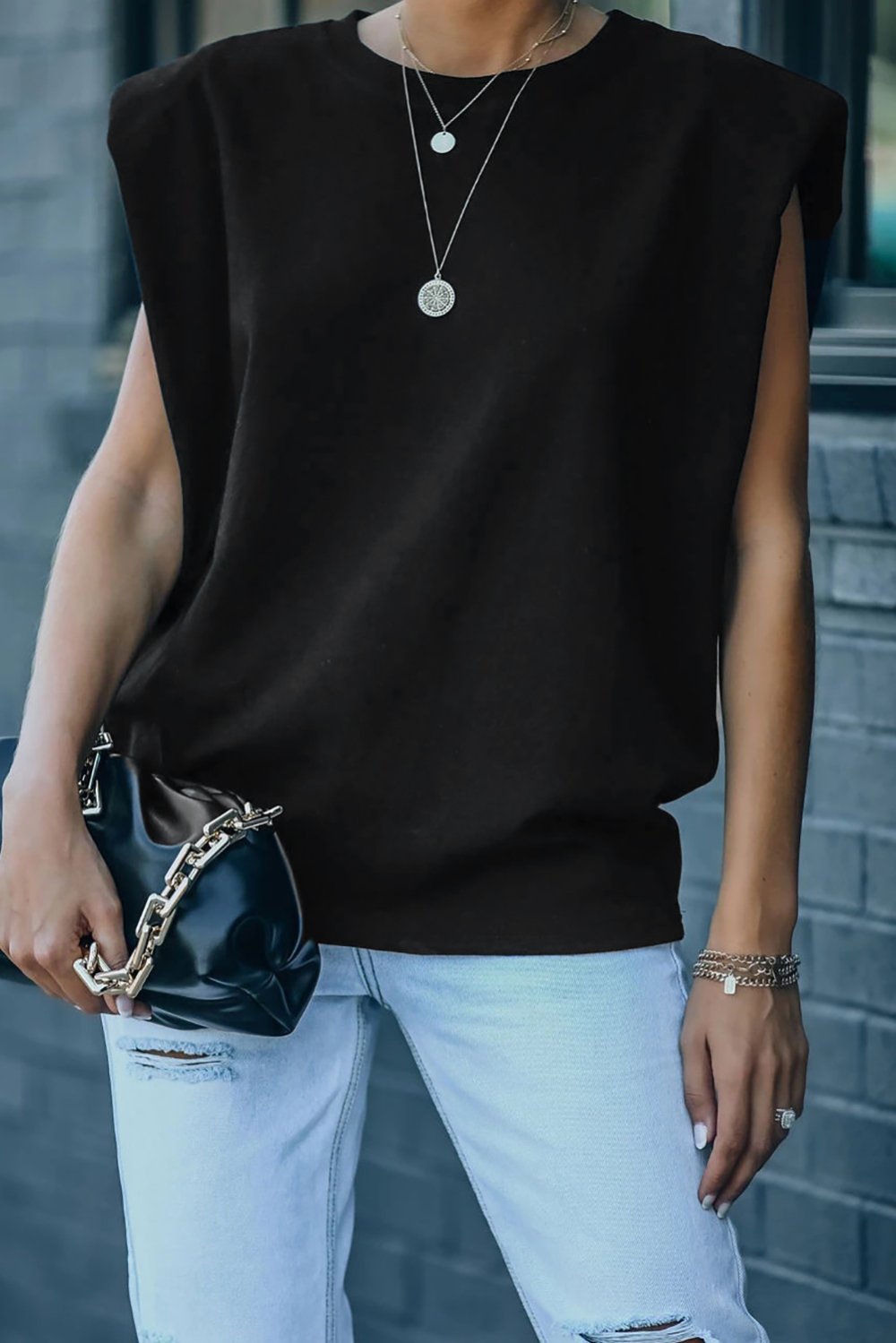 Виктория Бекхэм оверсайз