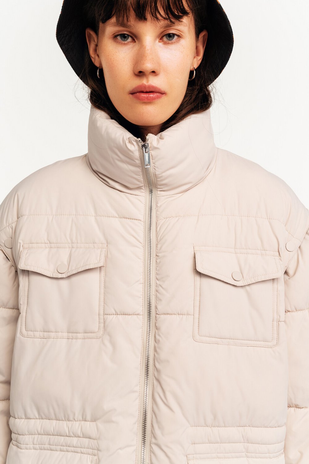 Куртка с отстегивающимися рукавами женская