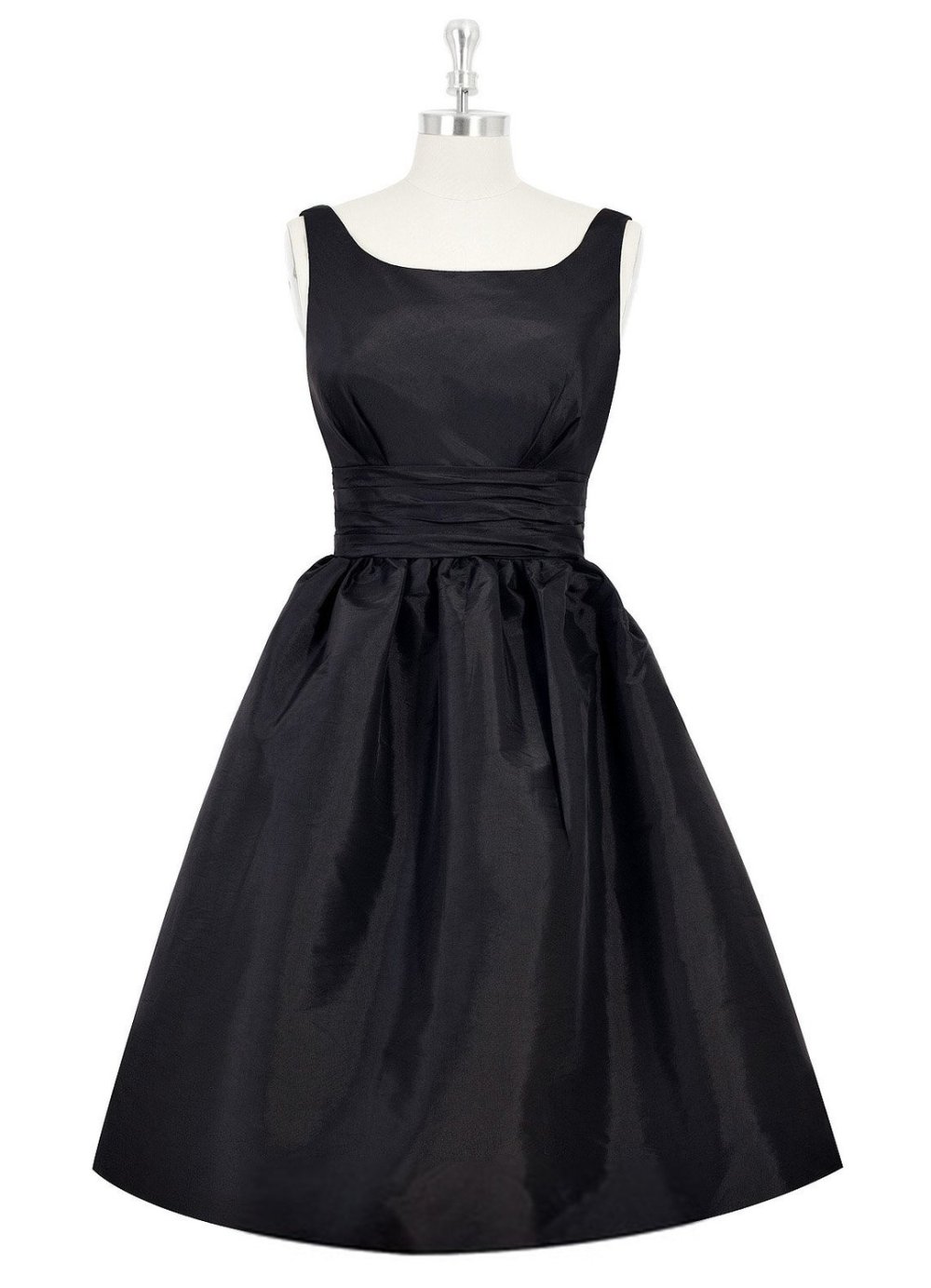 Платье с пышной юбкой из фатина