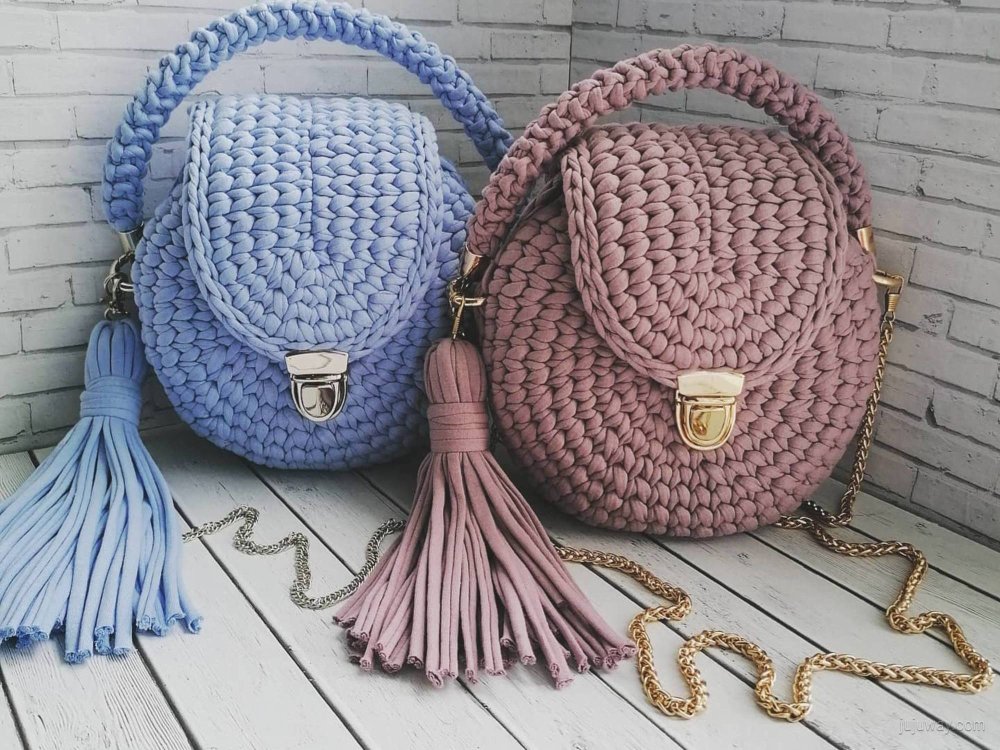 Вязаные Валеши из трикотажной пряжи