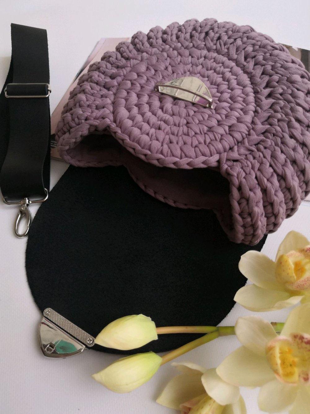 Круглая сумка из трикотажной пряжи