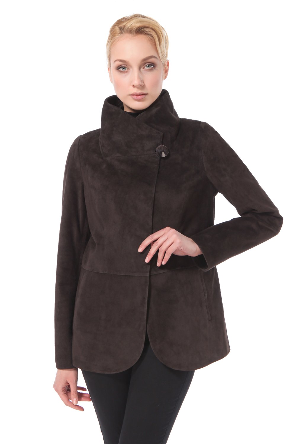 Чёрная куртка женская зимняя короткая