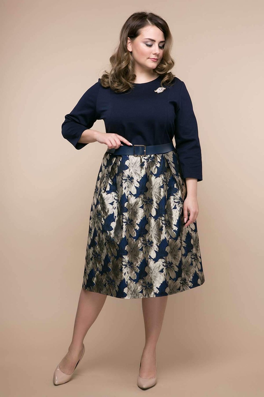 Платье из парчи для полных женщин