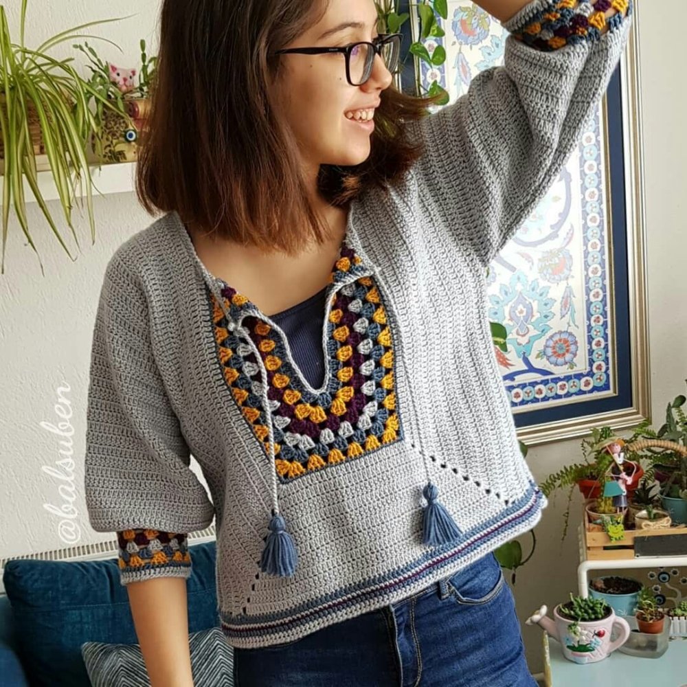 Трехцветный пуловер