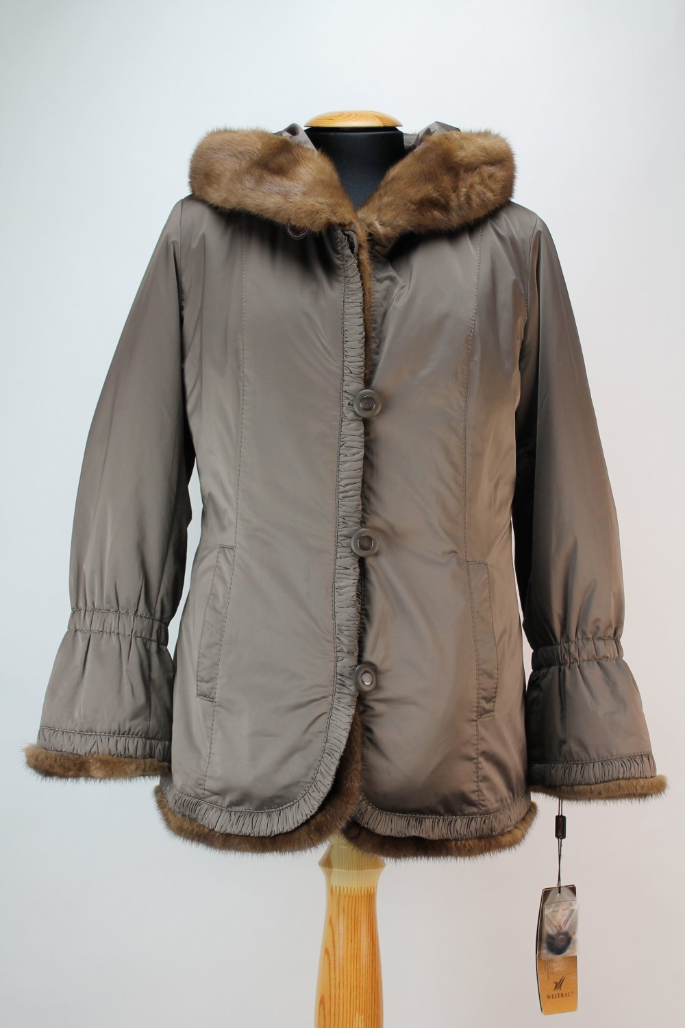 Пихора тото женская