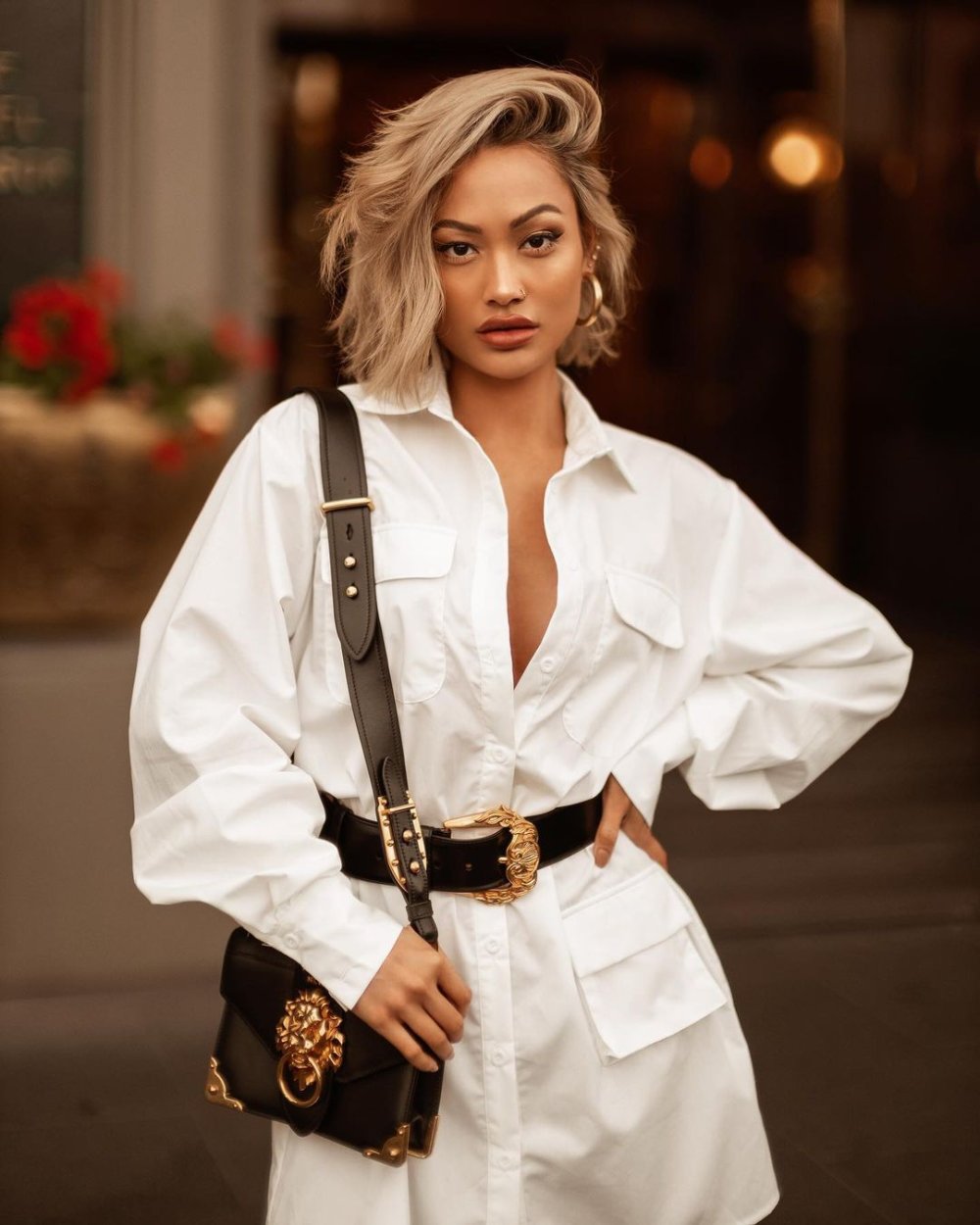 Стильный черно белый образ