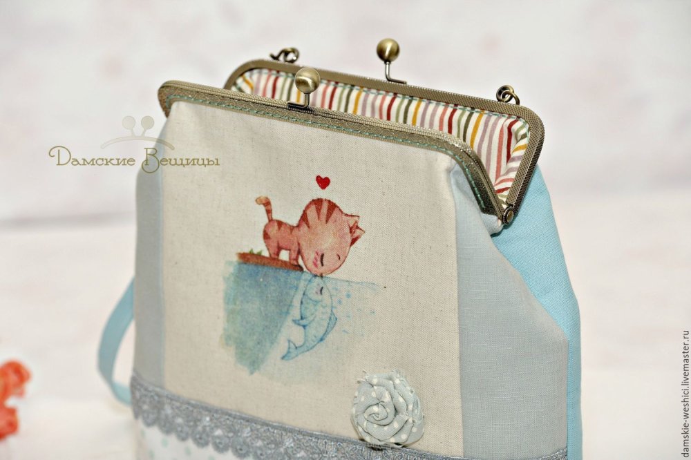 Сумка с застежкой поцелуй