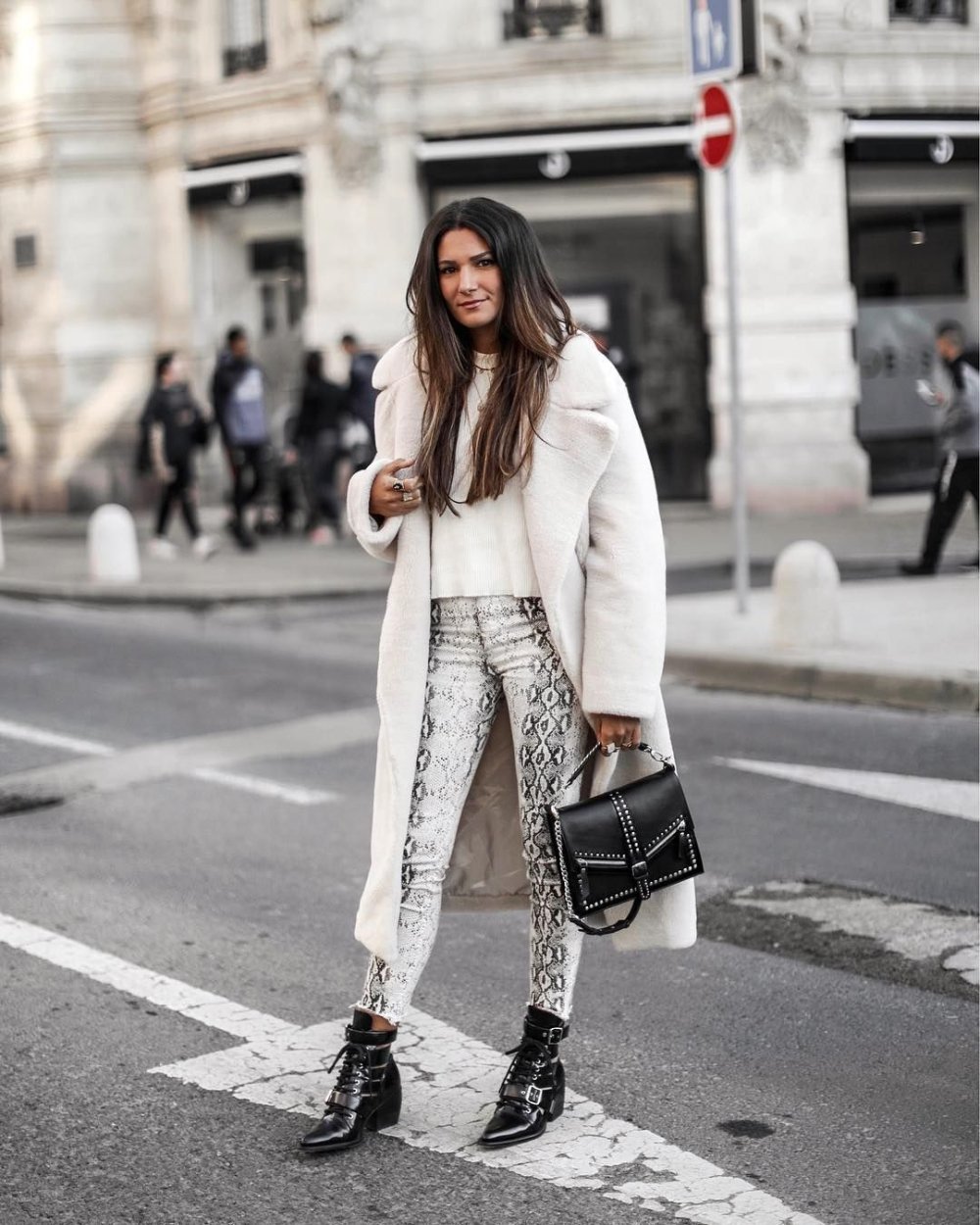 Штаны из кожи питона