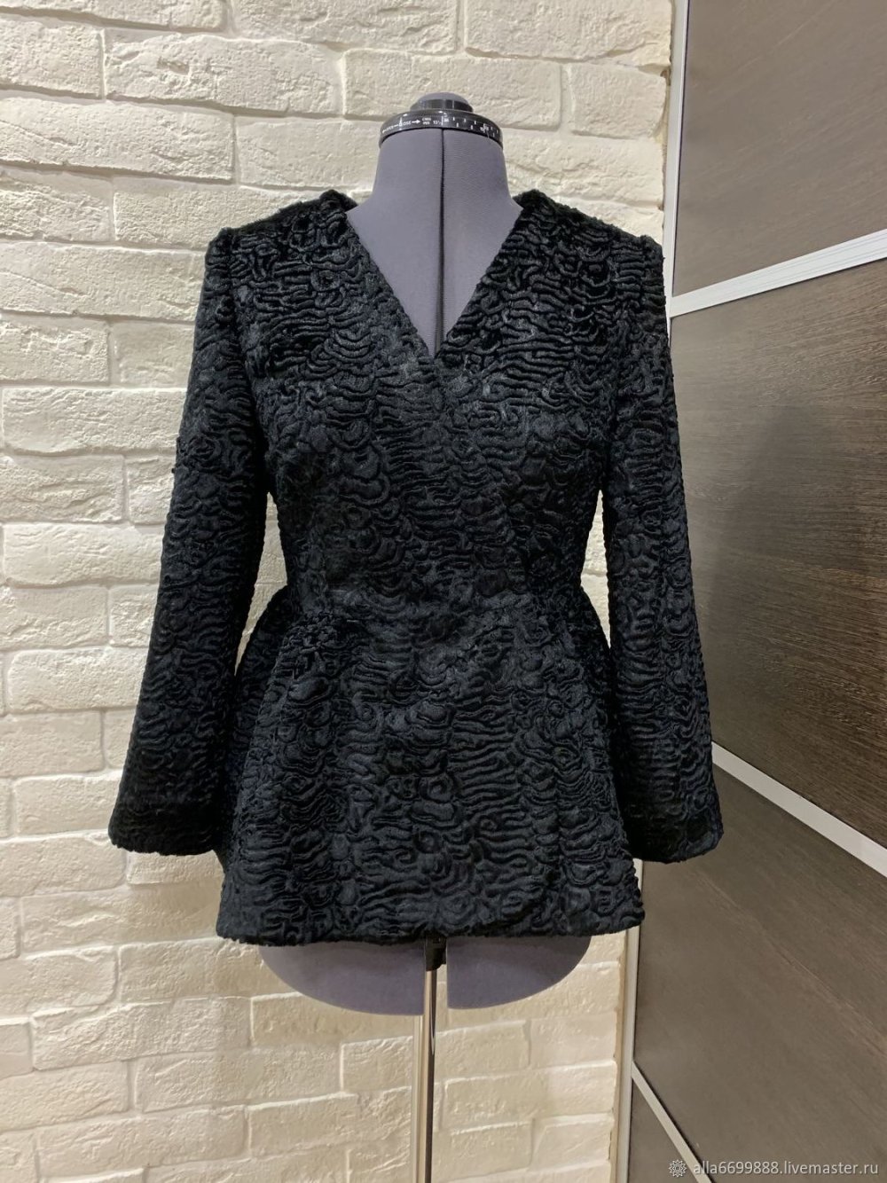 Шуба 2021-2022 тренды каракуль стиль