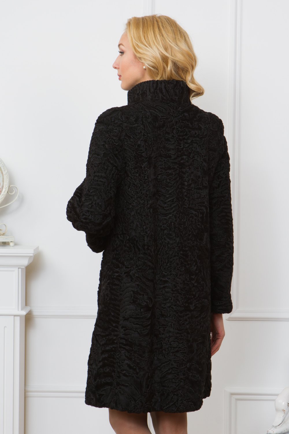 Benetton каракулевое пальто