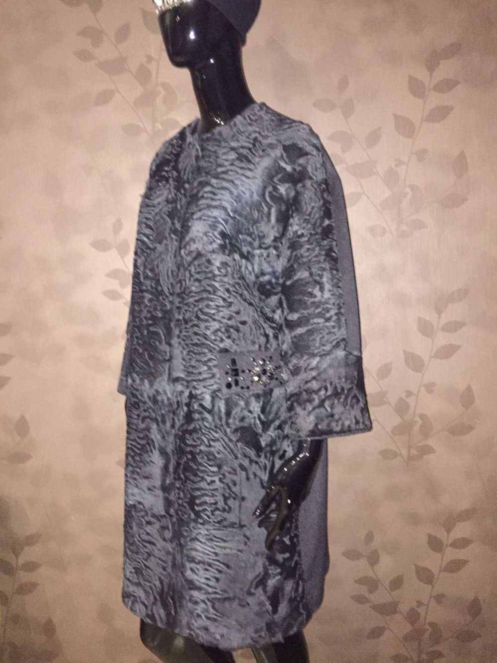 Кимберли пальто из каракуля