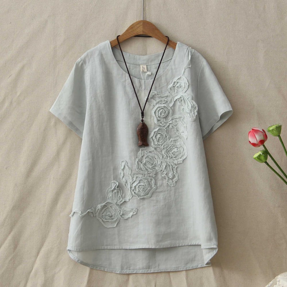 Блузка с пышными рукавами