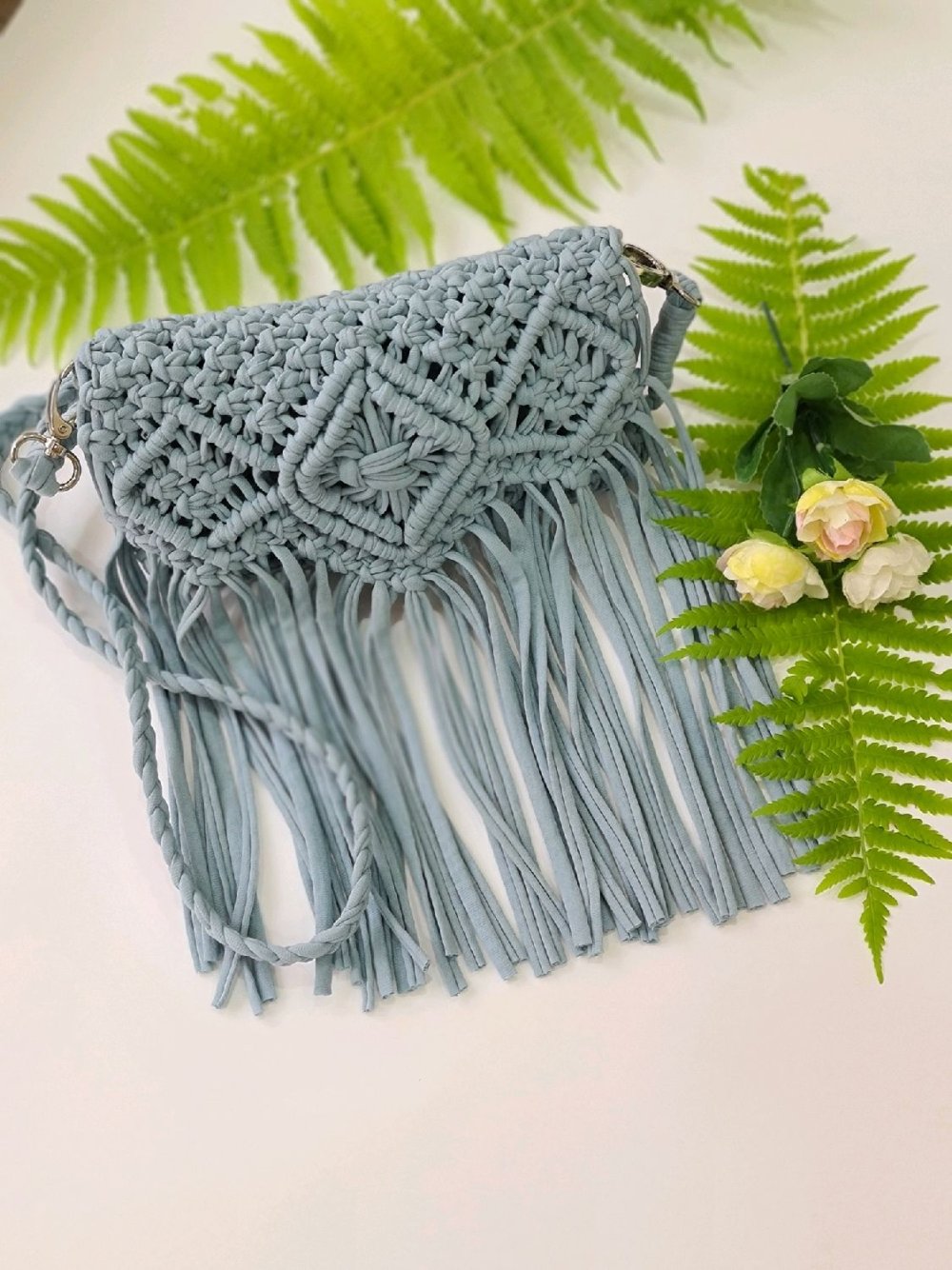 Разные изделия из макраме