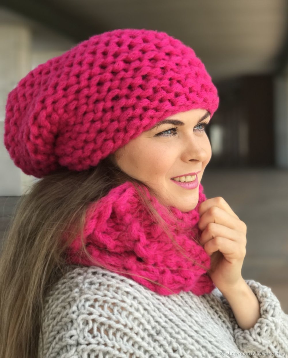Объемные вязаные береты