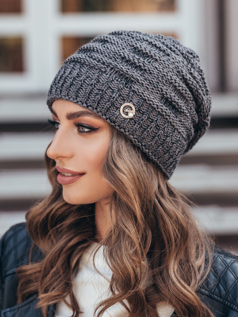 Объемные шапки для женщин