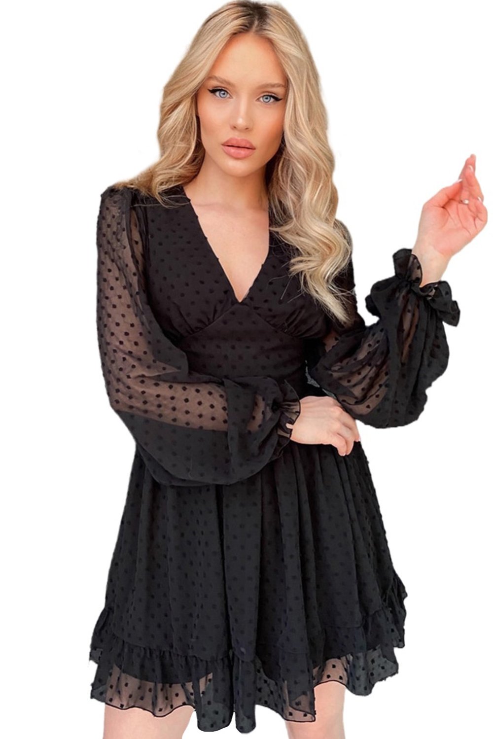 Черное платье с сеткой в горошек