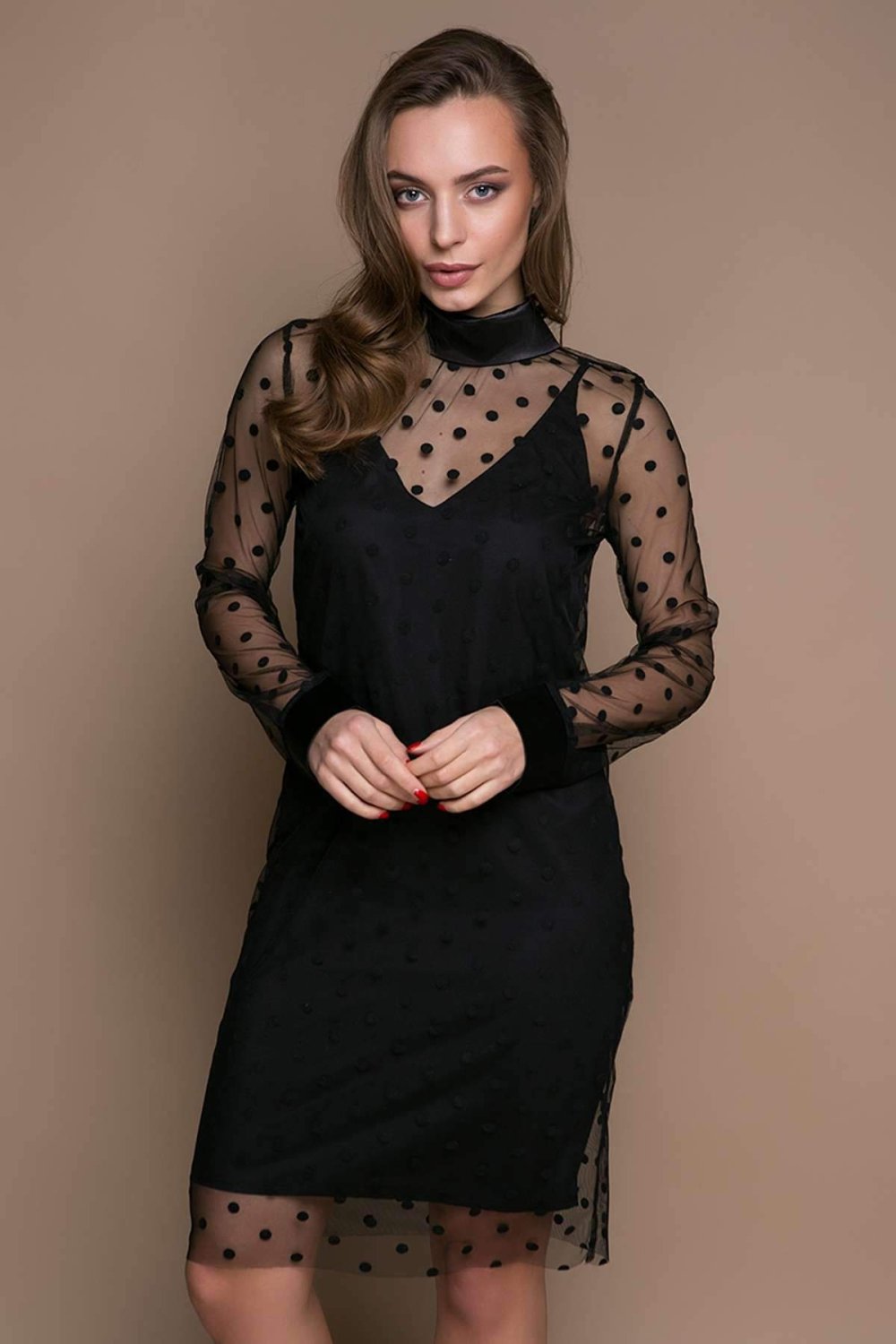 Платье с сеткой сверху