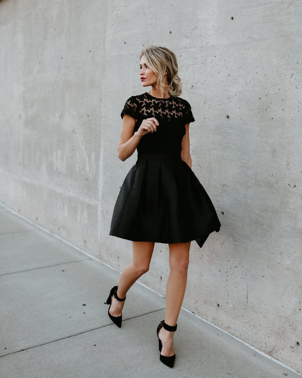 Туфли к черному вечернему платью