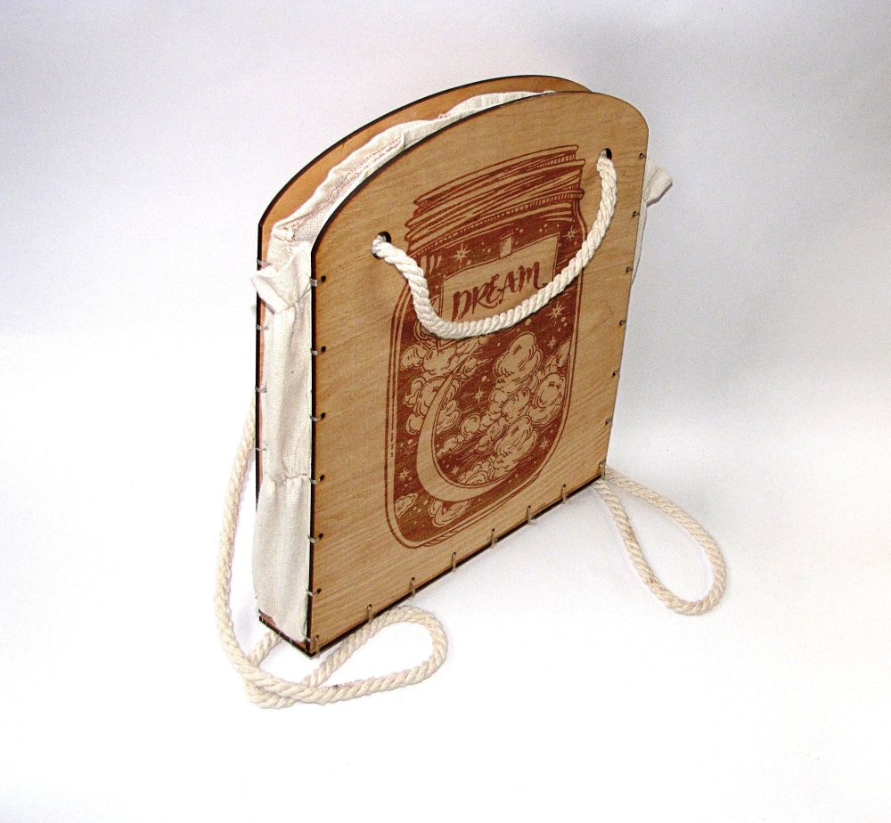 Клатч из дерева