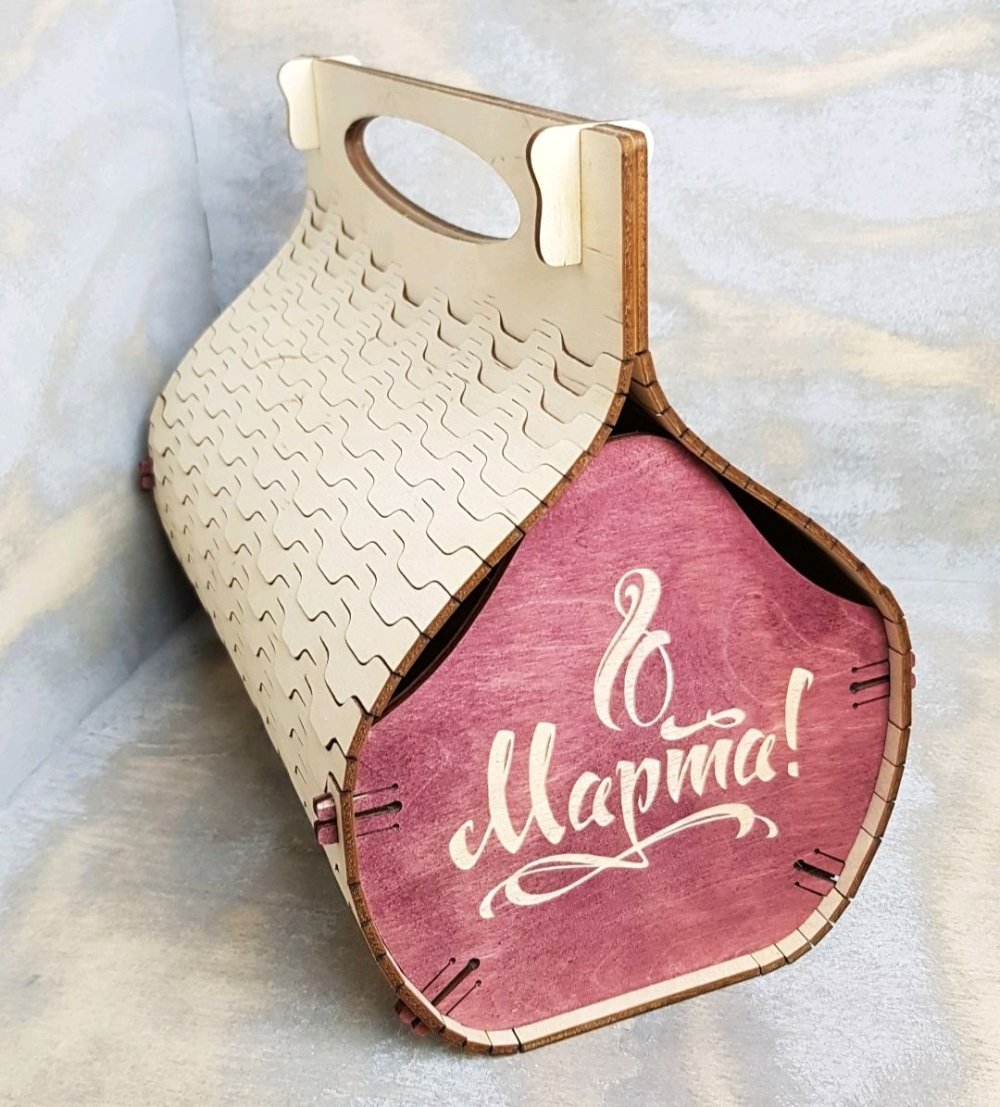 Сумка из дерева и кожи