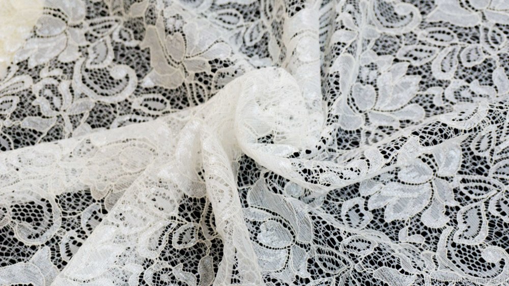 Летнее платье из кружева