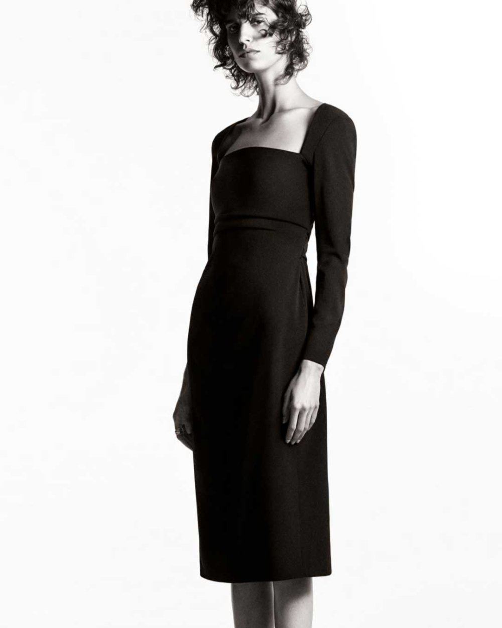 Платье Зара черное миди