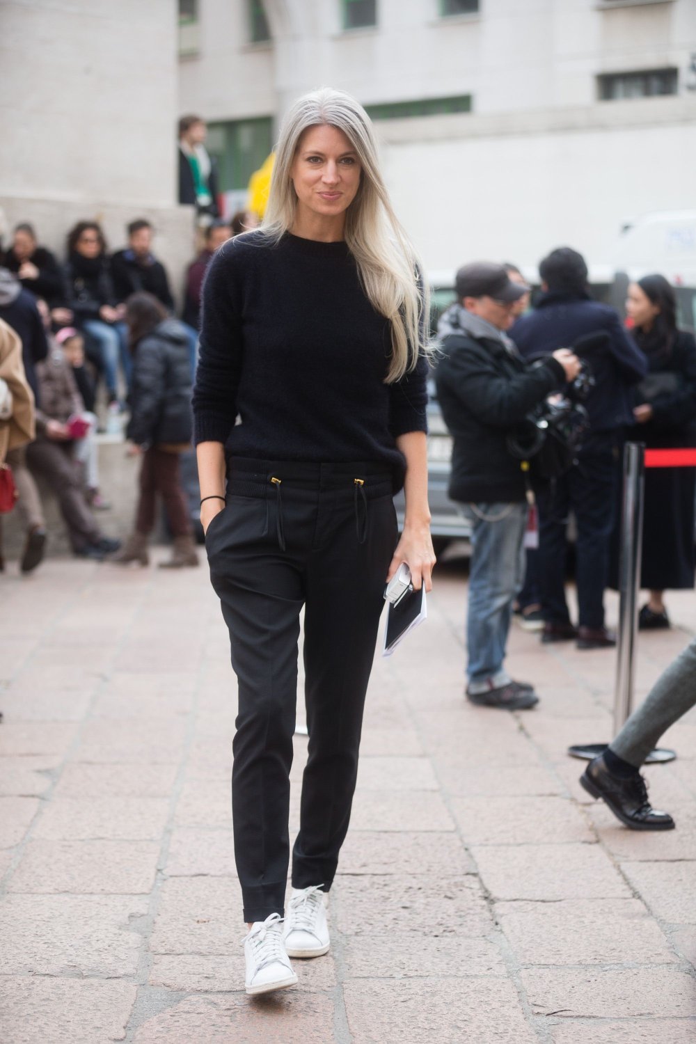 Стиль тотал Блэк оверсайз