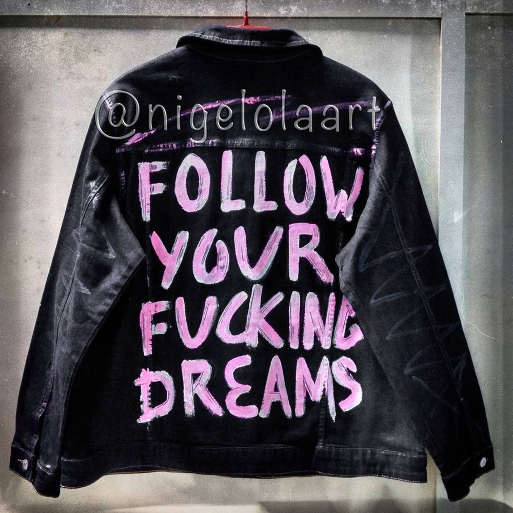 Куртка с надписями