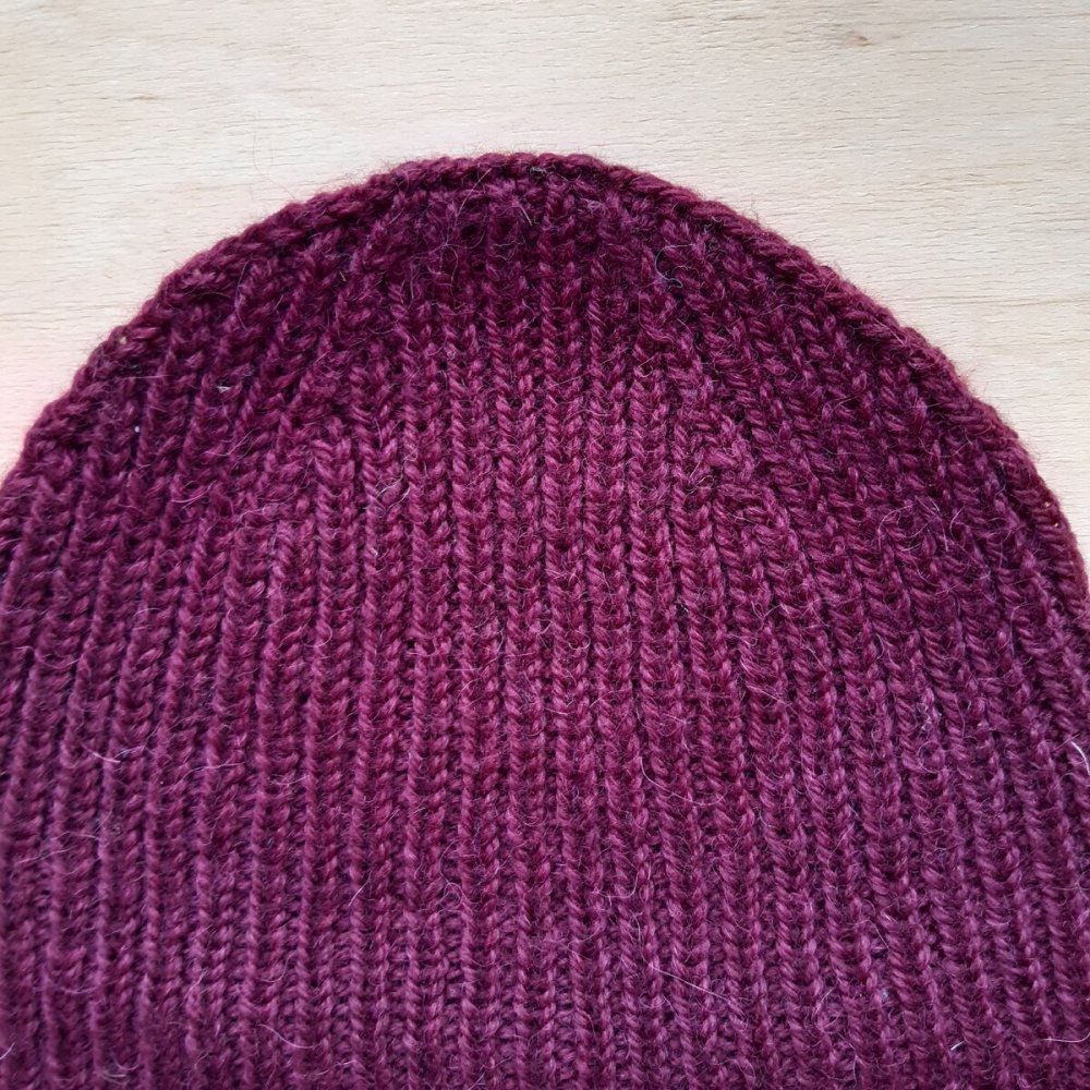 Шапка резинкой