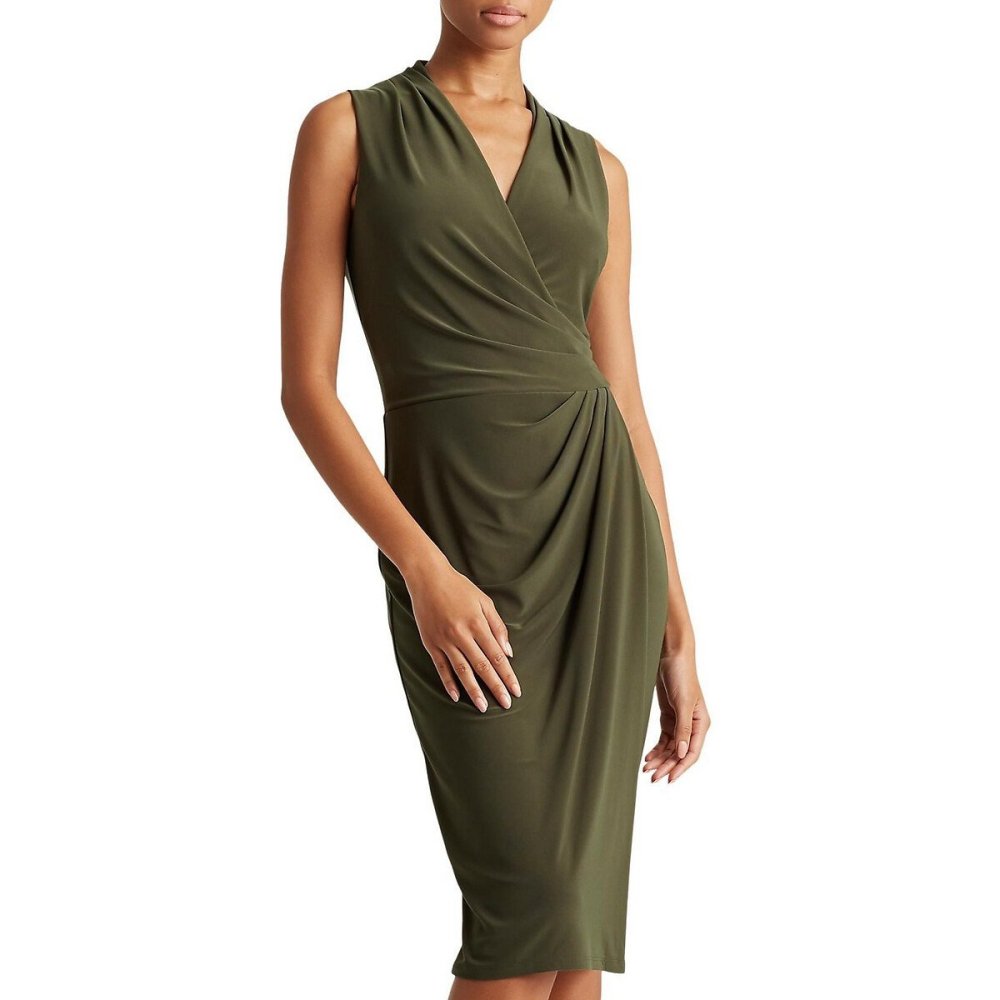 Желтое платье на бретельках