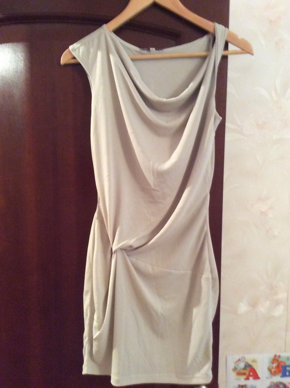 Вечернее платье в бельевом стиле