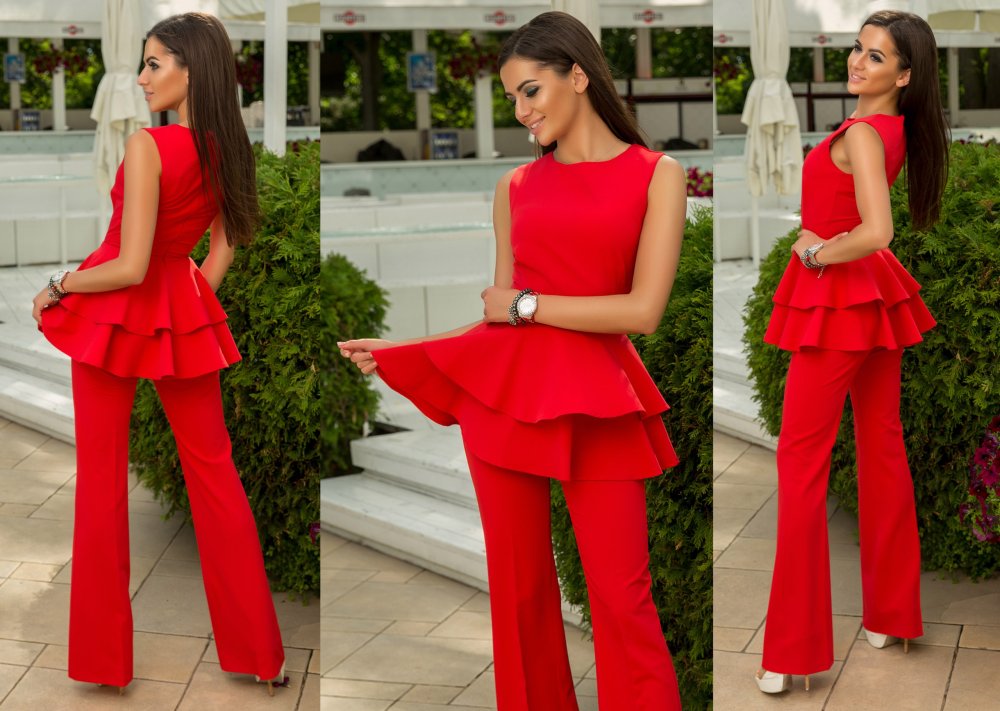 Вечерний брючный костюм