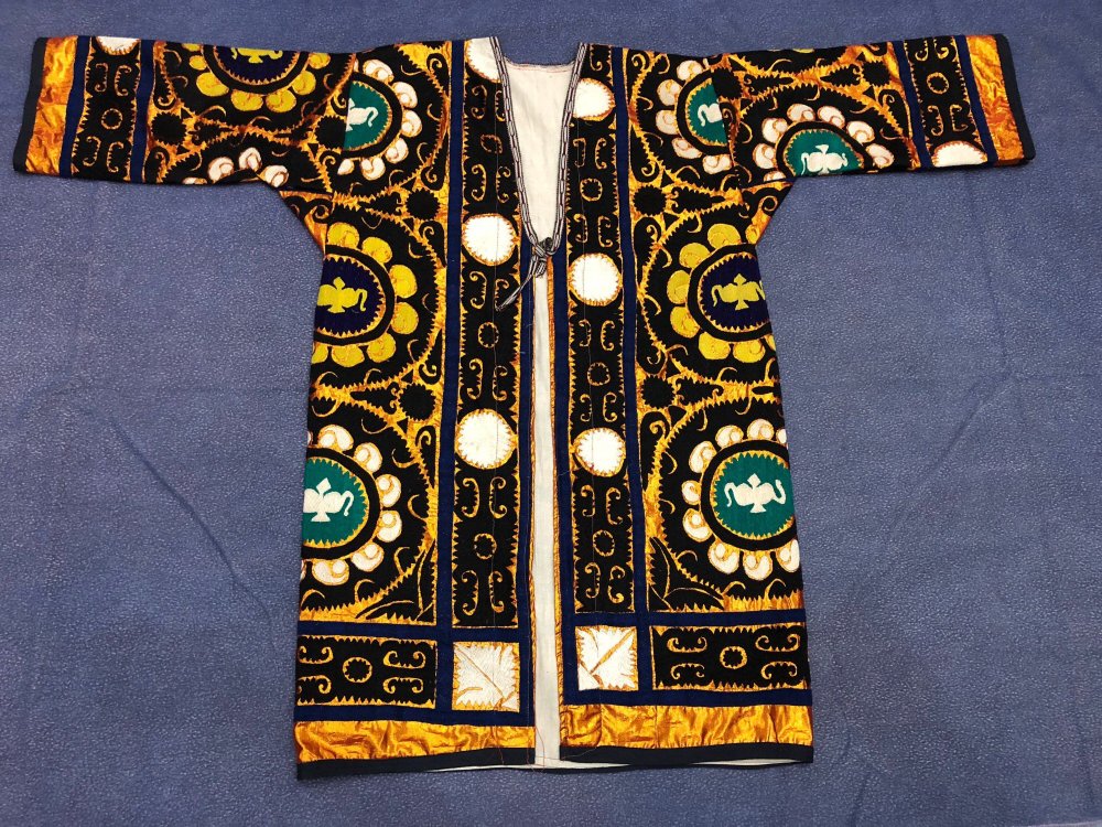 Узбекистан Миллий либослар