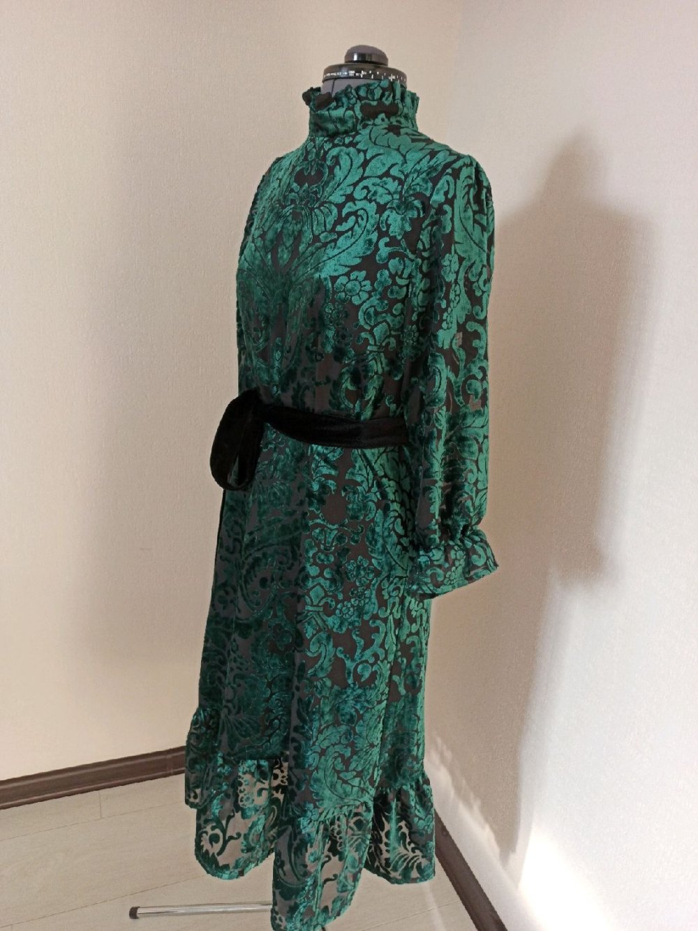 Черное велюровое Винтаж платье