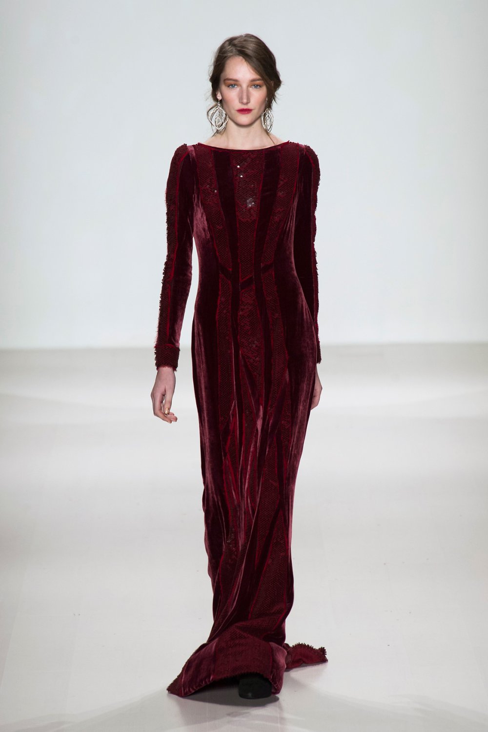 Платье из цветного панбархата