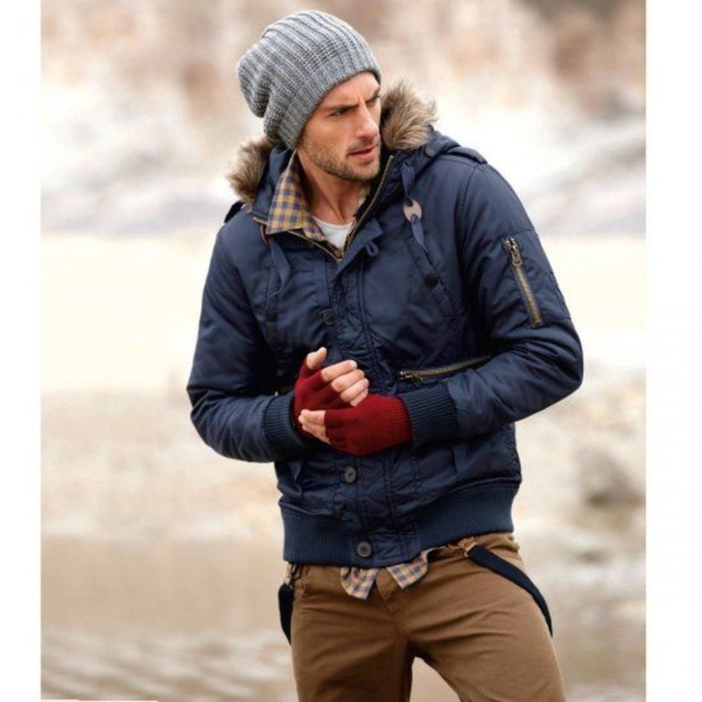 Шапка к желтой куртке