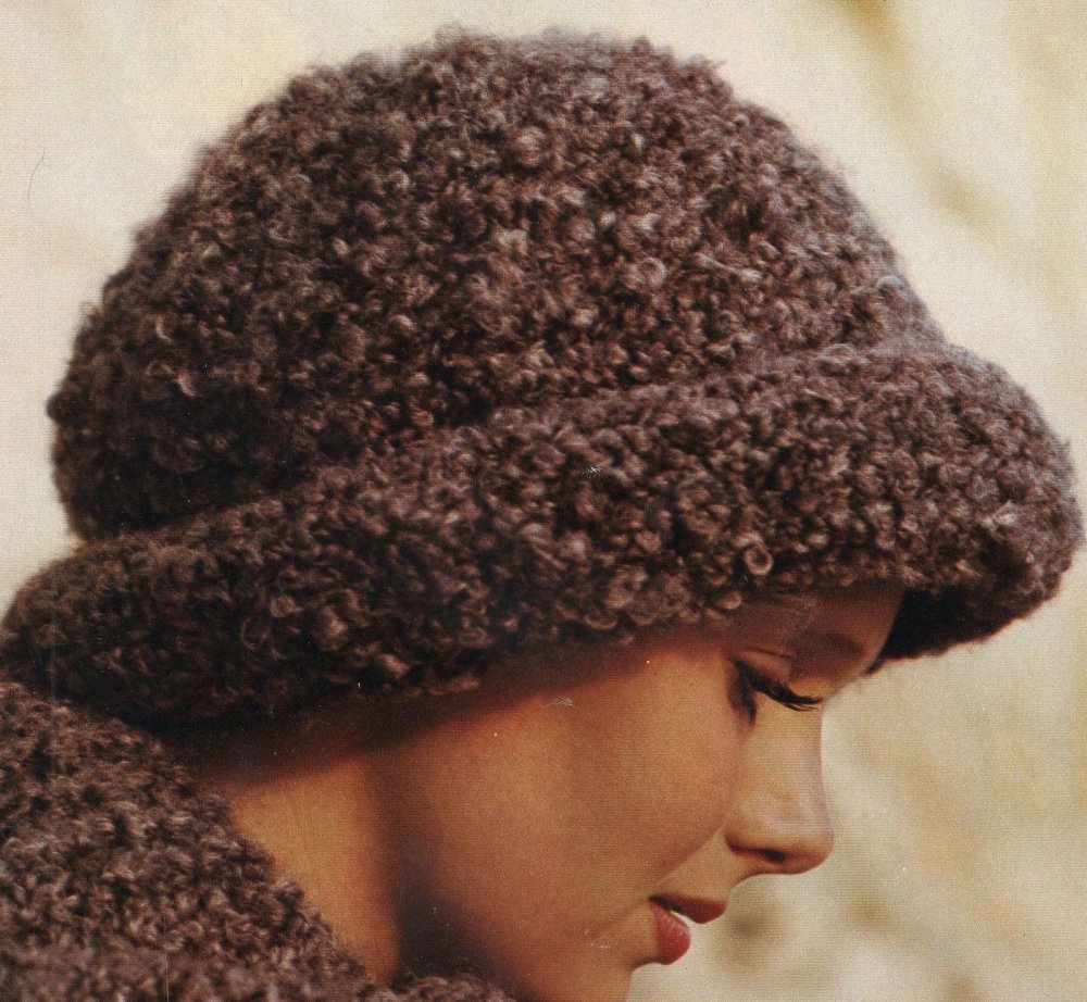 Шапка бини букле