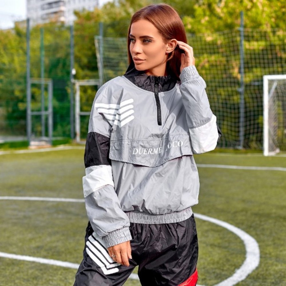 Спортивный костюм из плащевки