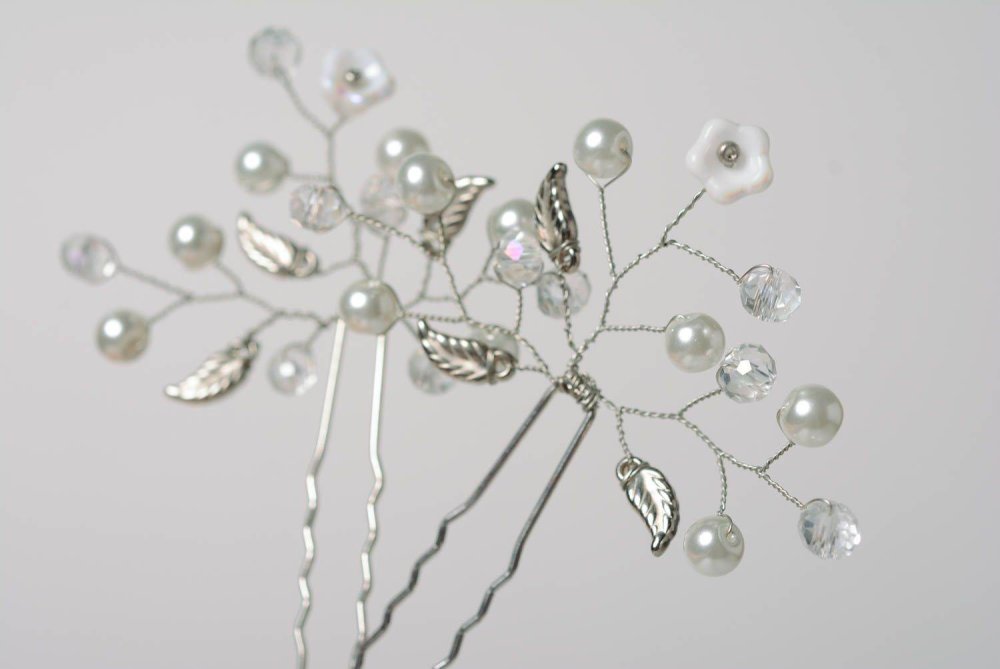 Украшения из проволоки и бусин