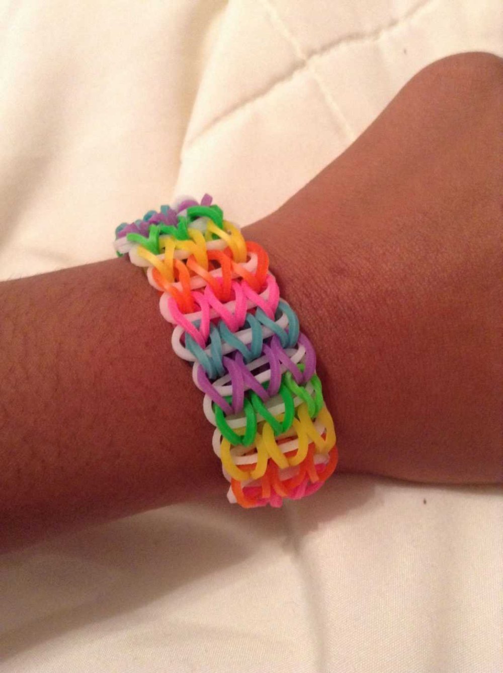 Браслеты из резиночек