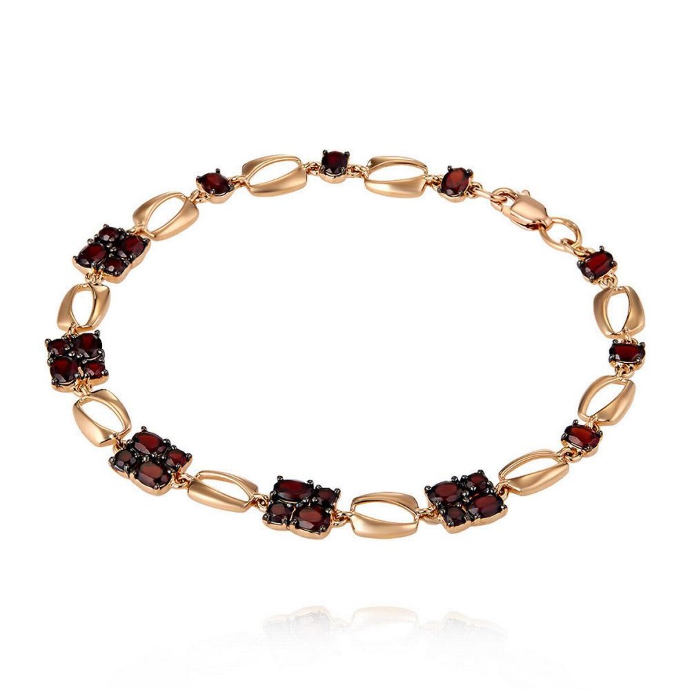 Браслет с гранатом из золота 585