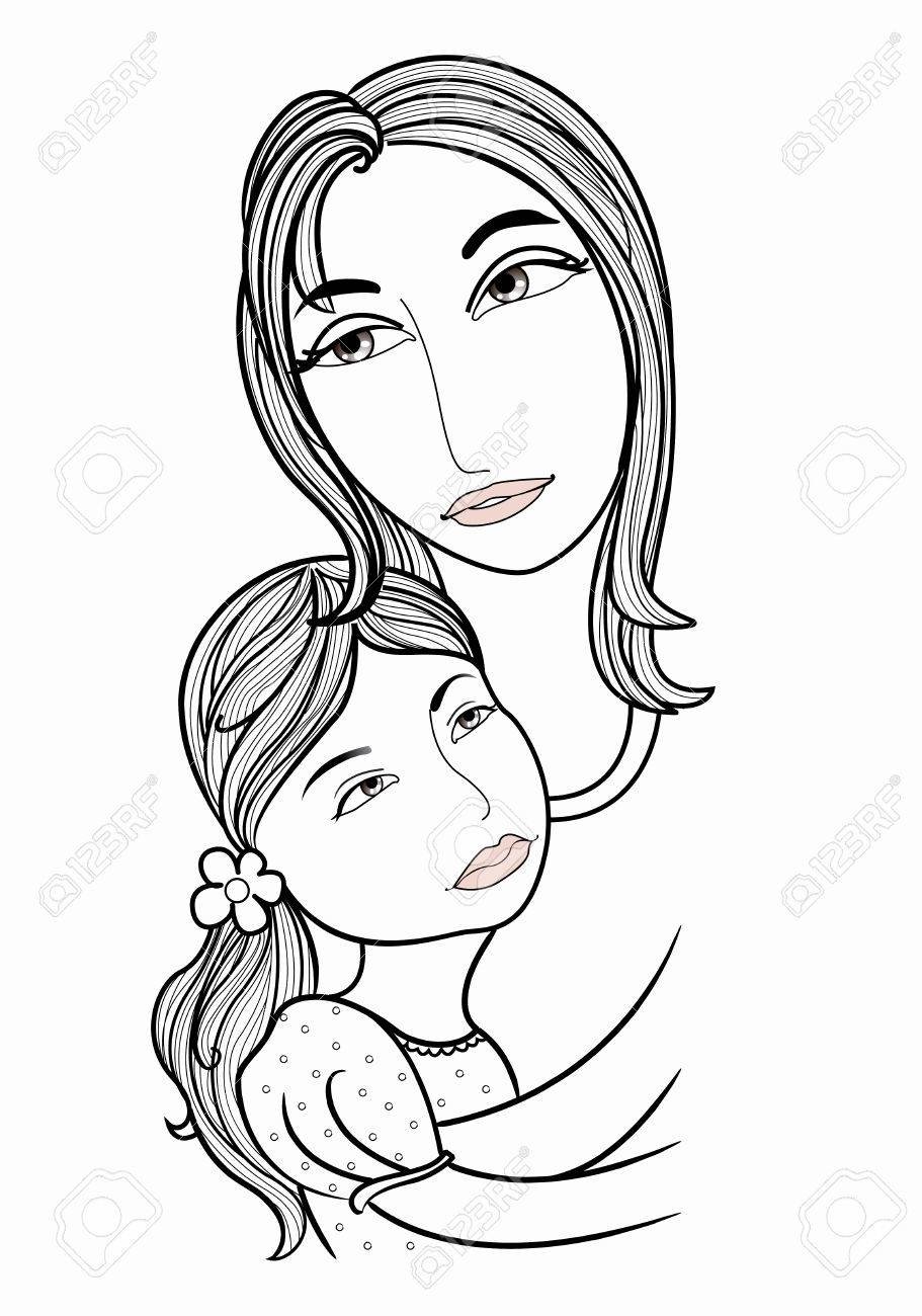 Девочка обнимает маму