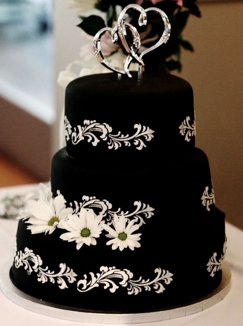 Свадебный торт черно белый