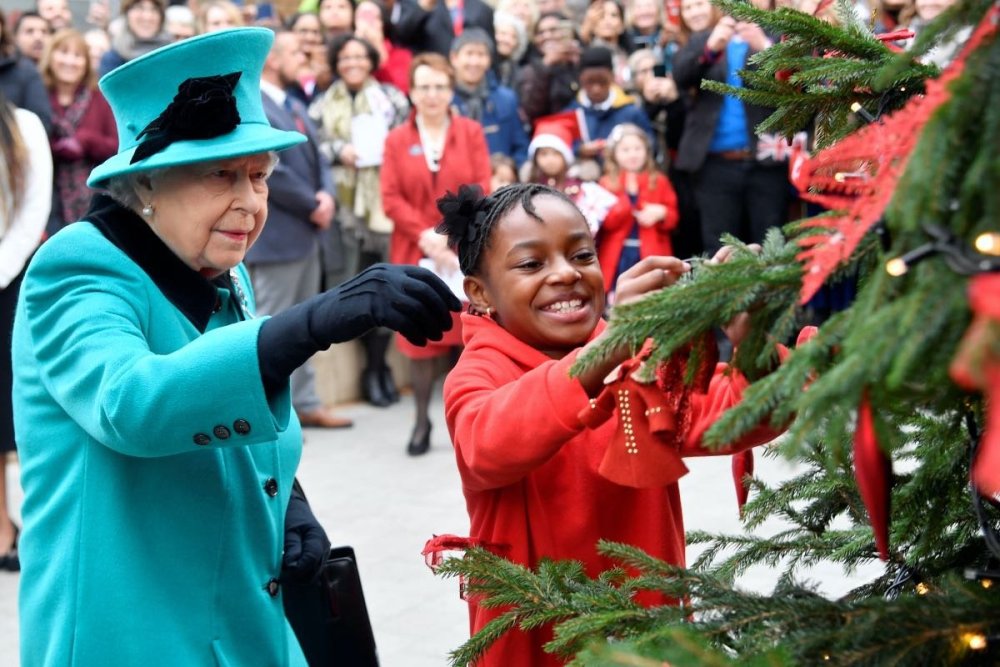Елизавета 2 Рождество