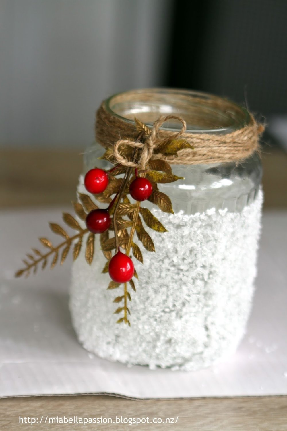 Новогодняя поделка из банки стеклянной