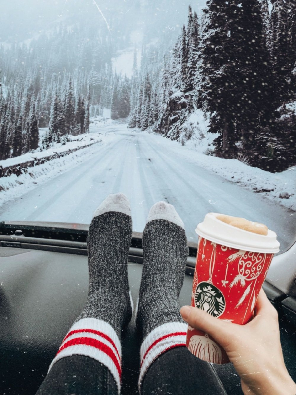 Зимнее путешествие на автомобиле